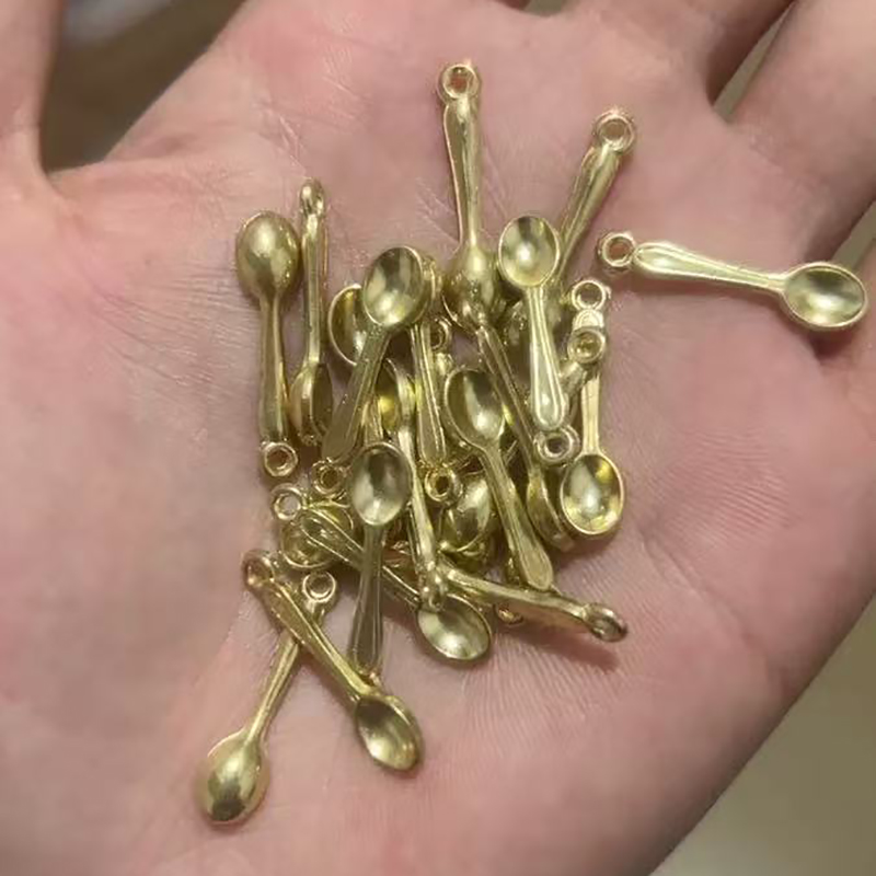 100 szt. Małe Zawieszki Łyżecz – Gold Cutlery Flatware recenzja i cena