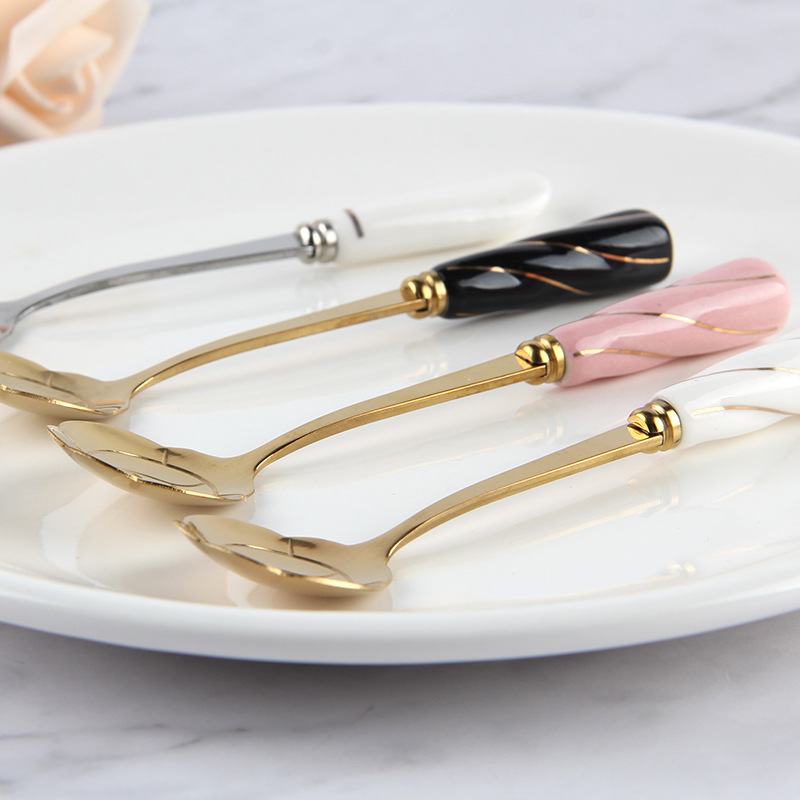 Zastawa stołowa Łyżka do miesz – Gold Cutlery Flatware recenzja i cena